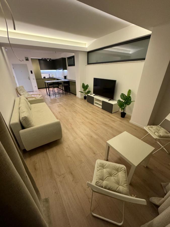 Warm Hotel Apartment Bucareste Exterior foto