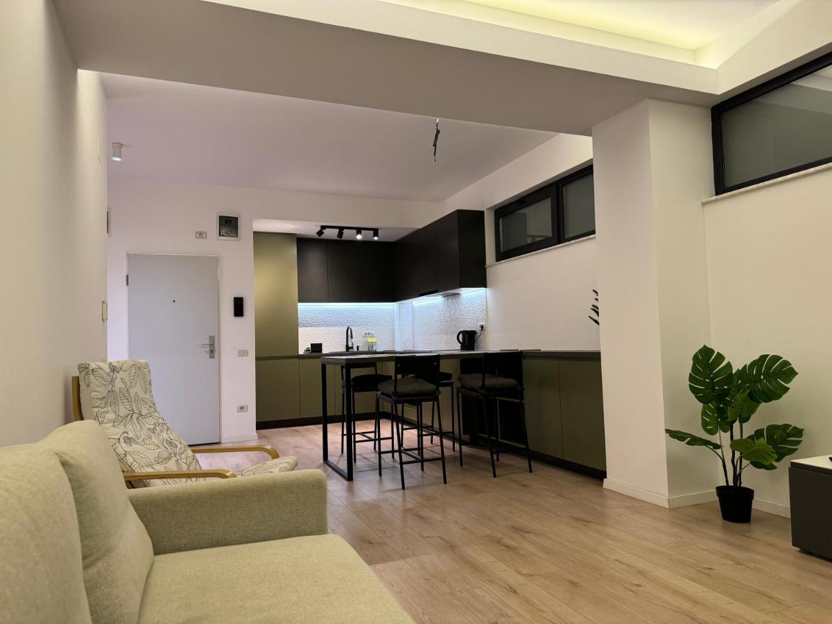 Warm Hotel Apartment Bucareste Exterior foto