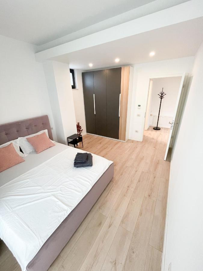 Warm Hotel Apartment Bucareste Exterior foto